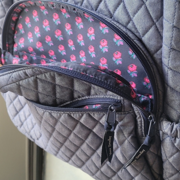 Vera Bradley Essential Backpack Moonlight Navy Purple Excellent Retail $189 Amazon.com: Vera Bradley Essential Backpack, Moonlight Navy  main image 3